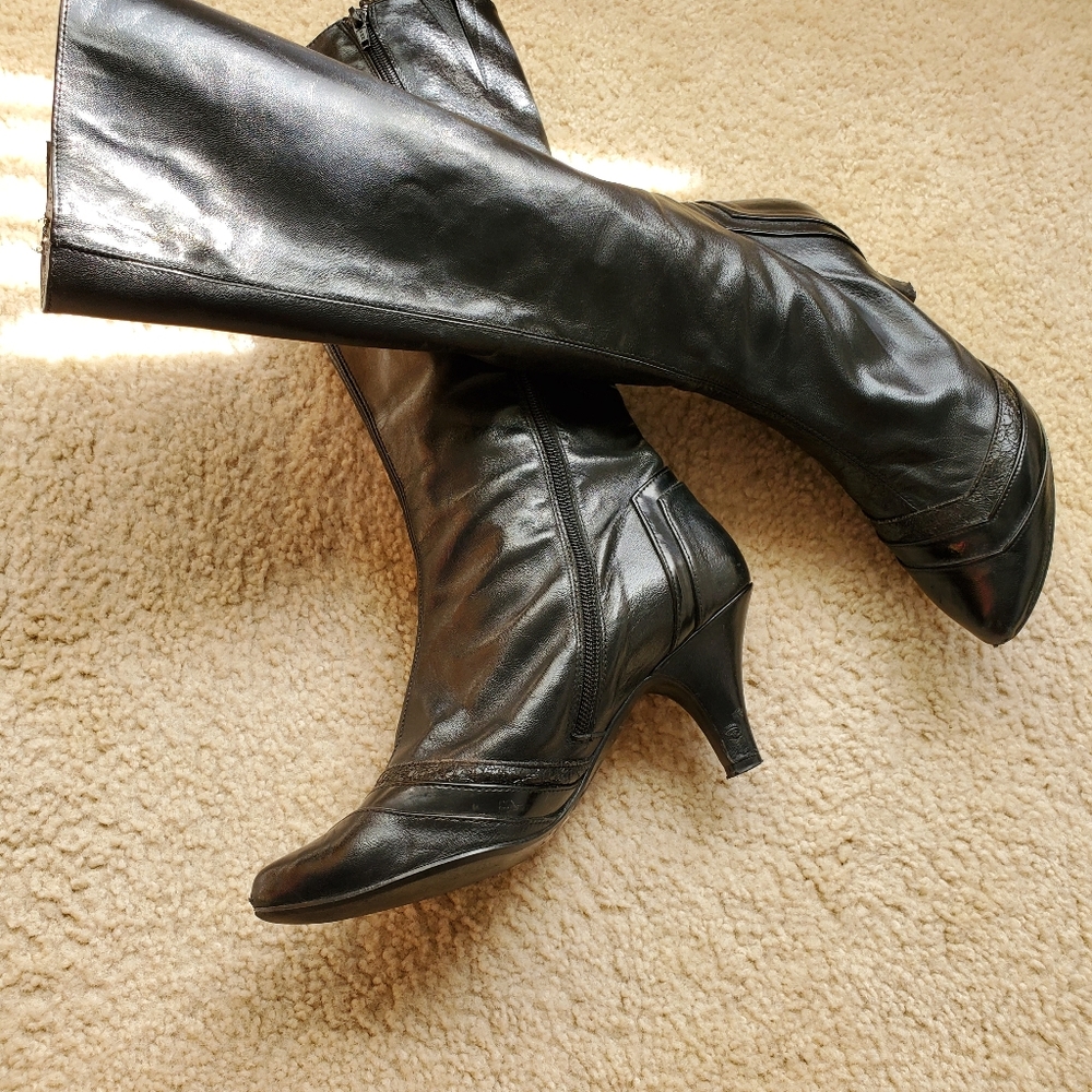 Leather boots